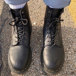 Dr Martens | 1460 Women’s Smooth Leather Lace Up